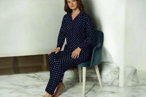 Eliz bayan lacivert puantiyeli pijama takımı
