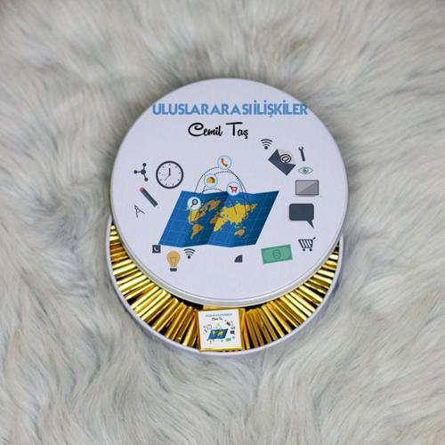 Uluslararası İlişkiler Metal Kutuda Çikolata 100 Adet