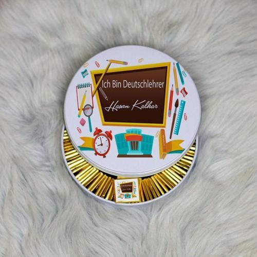 Almanca Öğretmeni Metal Kutuda Çikolata 100 Adet