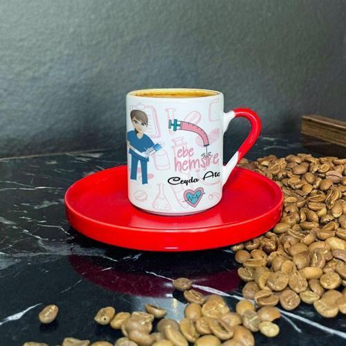 Hediyelen Ebe Hemşire Kırmızı Türk Kahvesi Fincanı