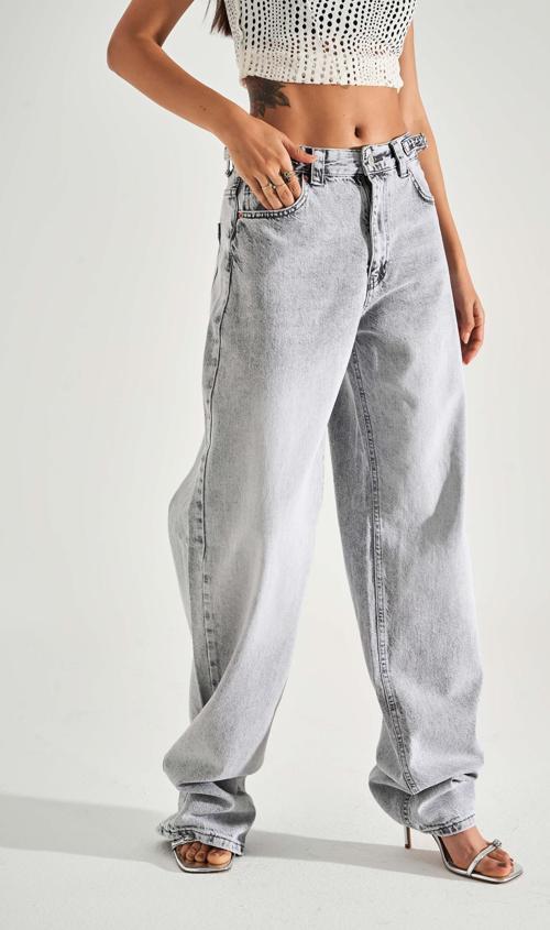 Kadın Gri Renk Baggy Fit Extra Uzun Denim Pantolon