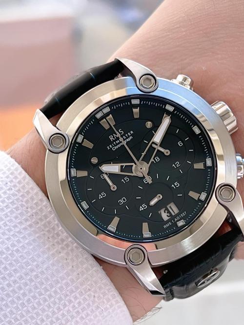 Romanson Deri Kordon İç Fonksiyonları Aktif 5 Atm Suya Dayanıklı Erkek Kol Saati AG.1557.02