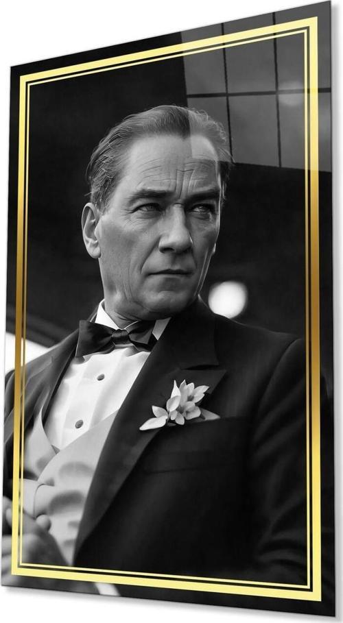 Atatürk Siyah Beyaz Dikey Cam Tablo Hediyelik Büyük Tablo Ev Ofis Dekoru