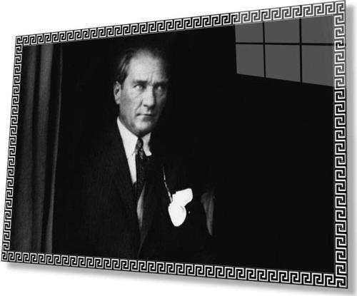 Atatürk Cam Tablo 4Mm Dayanıklı Temperli Cam, Atatürk Glass Wall Art
