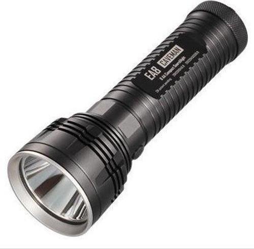 NITECORE EA8 900 LUMEN EL FENERI