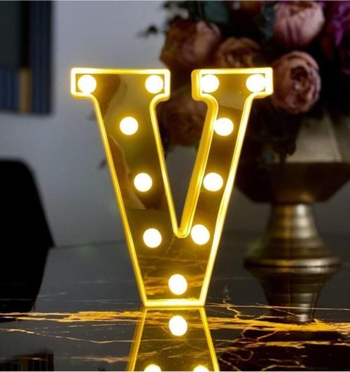 3d Işıklı Led Harf Dekoratif Aydınlatma Büyük Boy V Harfi