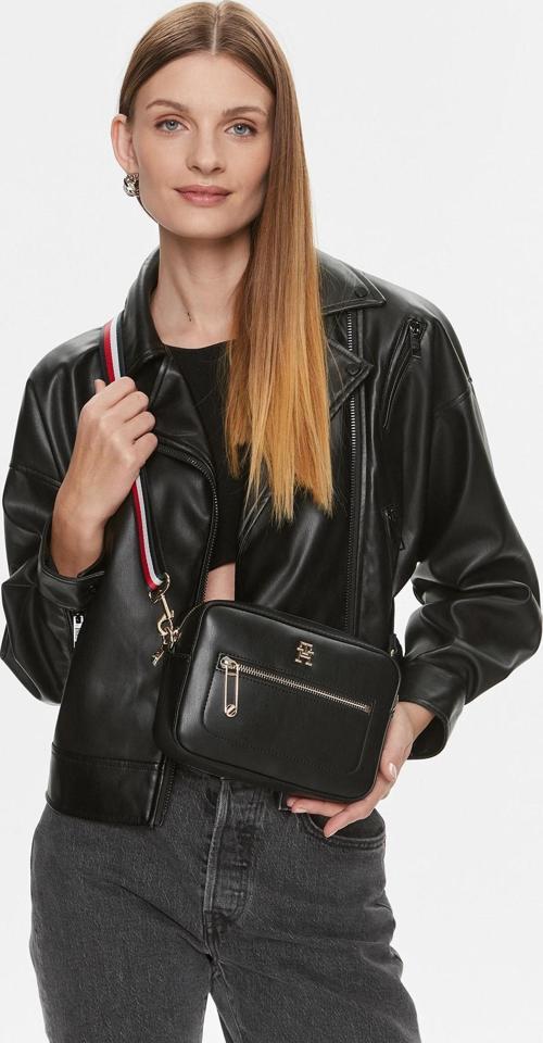 TOMMY HILFIGER KADIN OMUZ ÇANTASI AW0AW15864-BDS