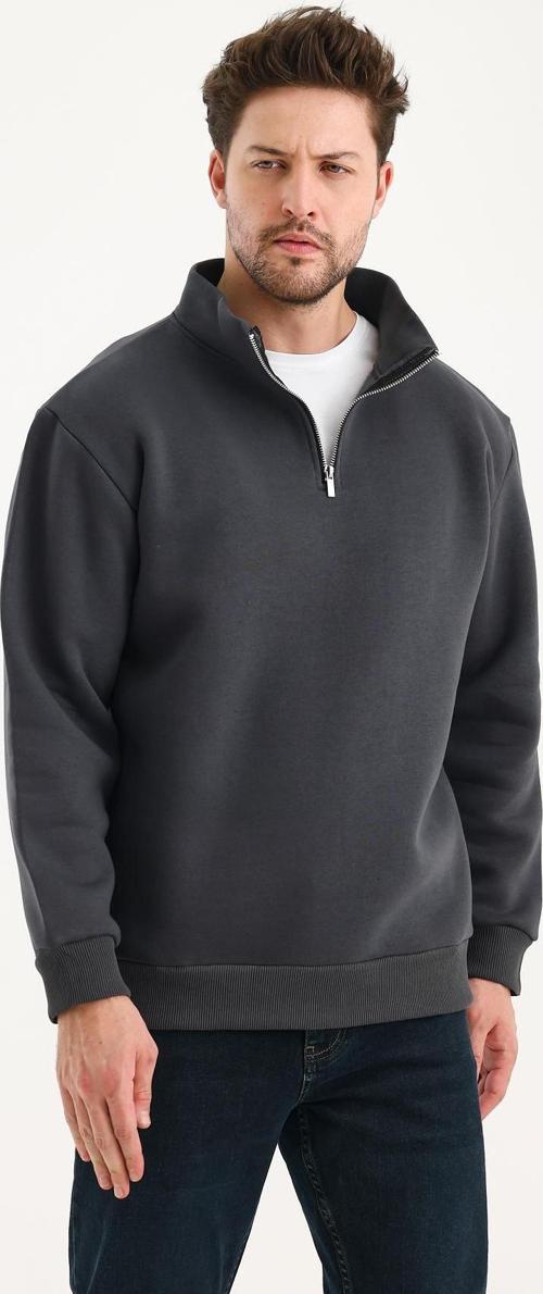 Yarım Fermuarlı Dik Yaka Sweatshirt