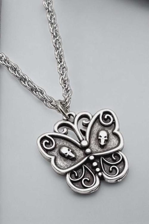 925 Ayar Antik Gümüş Kaplama Deathly Butterfly Kelebek Kolye