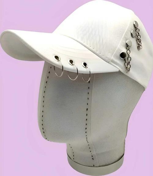 Unisex Arkadan Ayarlanabilir K Pop Tasarım Piercing Kep Şapka