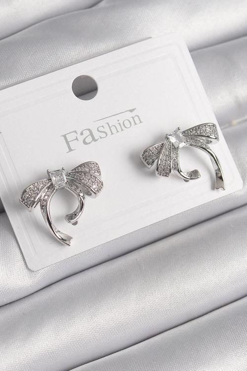 Pirinç Gümüş Renk Zirkon Taşlı Fiyonk Model Kadın Küpe - EBJ250113W30522
