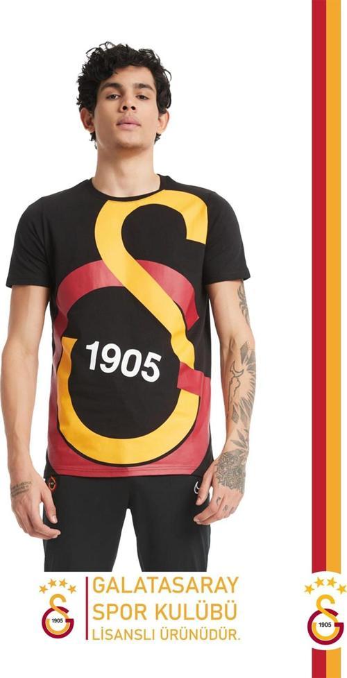 Orijinal Lisanslı Büyük Logolu T-Shirt