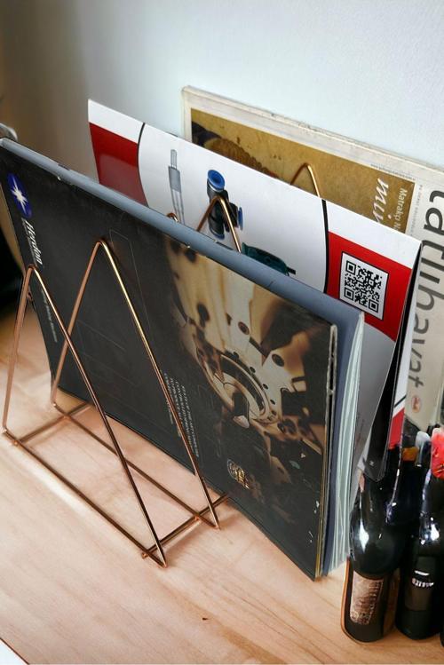 Metal Dergilik, Plaklık Üçgen 6 Gözlü Dergilik & Gazetelik & Plaklık