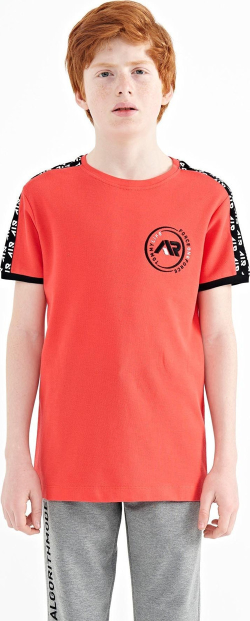 Coral Omuz Baskı Detaylı Standart Kalıp O Yaka Erkek Çocuk T-Shirt - 11121