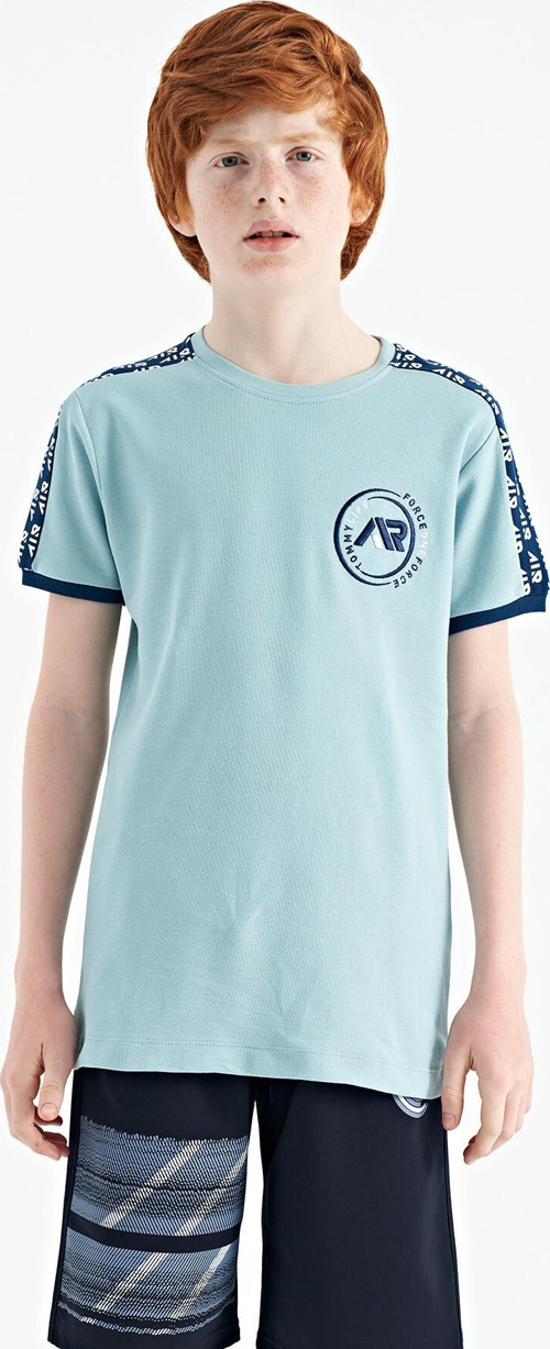 Açık Mavi Omuz Baskı Detaylı Standart Kalıp O Yaka Erkek Çocuk T-Shirt - 11121