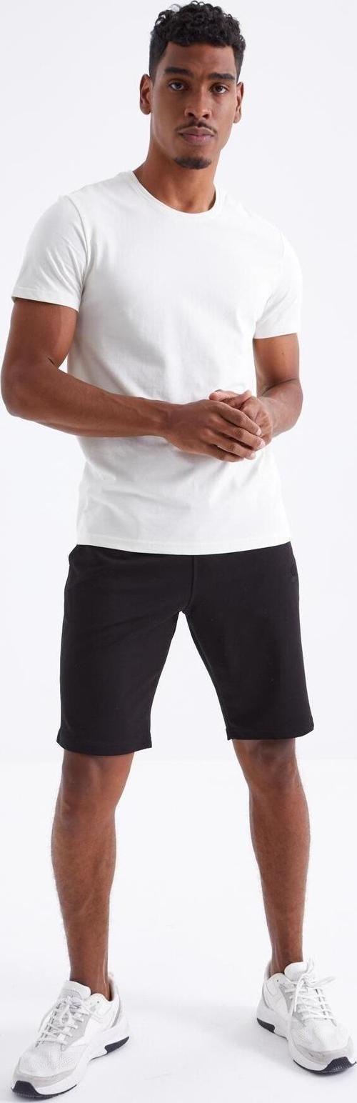 Siyah Bağcıklı Standart Kalıp Basic Erkek Şort - 81212