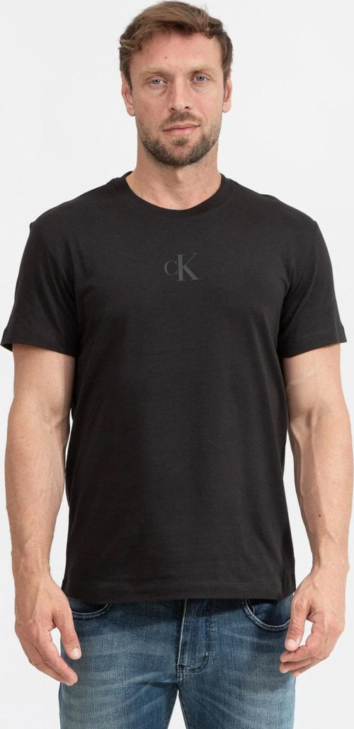 Back Stripe Logo T-Shirt