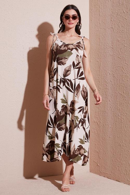 Desenli Oversize Fit Bağlamalı İp Askılı Yuvarlak Yaka Midi Boy Bayan Elbise 5869022 CAMEL