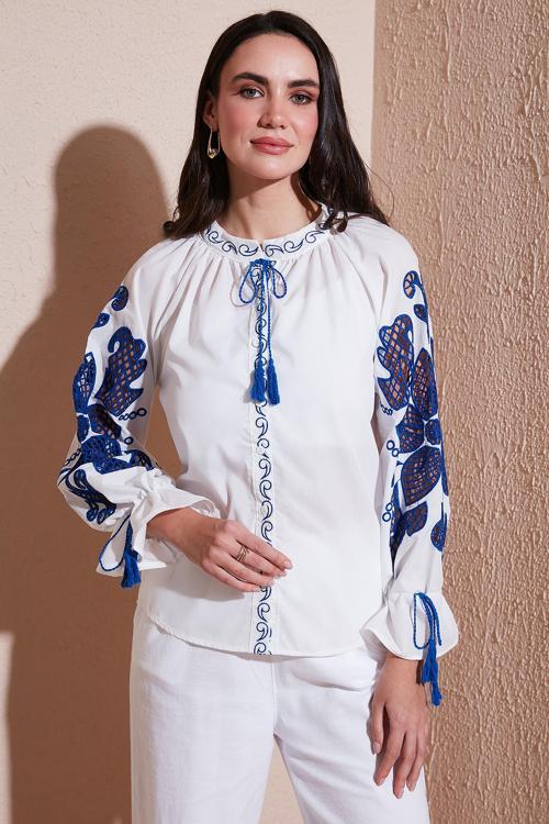 Nakışlı Oversize Fit Bağlamalı Hakim Yaka Bayan Gömlek 676206 BEYAZ