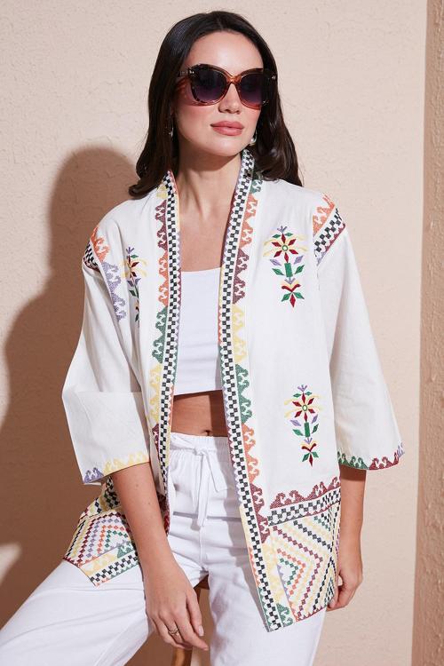 Nakış İşlemeli Pamuklu Oversize Fit Truvakar Kol Bayan Kimono 676272 EKRU