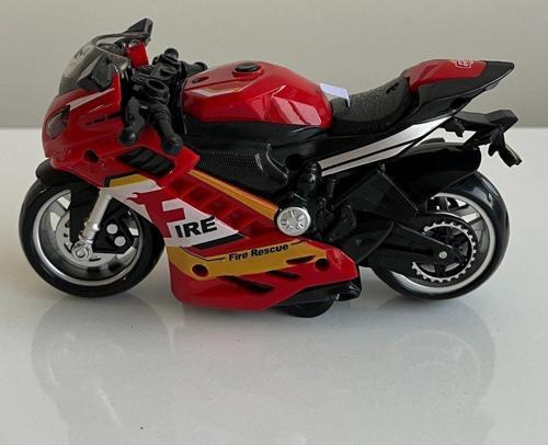 Oyuncak Motosiklet Şık Görünümlü Çek Bırak Işıklı ve Sesli Renkli 15 Cm - Mavi Su Dünyası