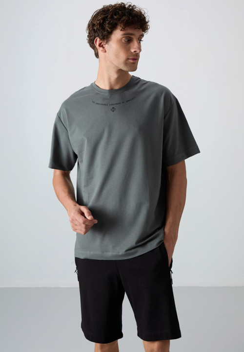 Haki Pamuklu Kalın Yumuşak Dokulu Oversize Fit Baskılı Erkek T-Shirt - 88343