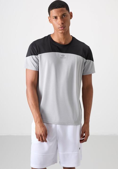 Gri Polyester Nefes Alan Dokulu İnce Esnek Standart Fit Erkek Performans T-Shirt - 88386