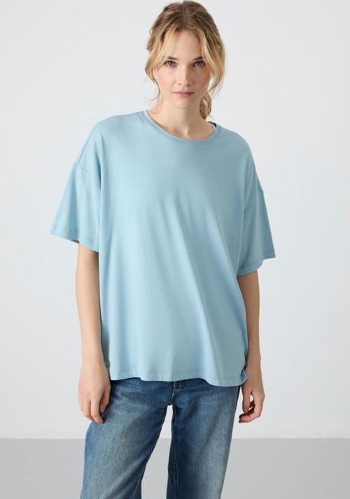 Açık Mavi Penye Modal Yumuşak Tuşeli Oversize Fit Basic Kadın T-Shirt- 97285