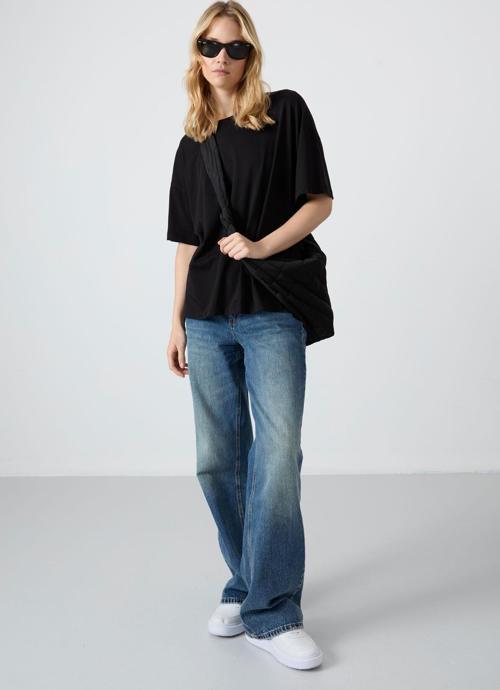 Siyah Penye Modal Yumuşak Tuşeli Oversize Fit Basic Kadın T-Shirt- 97285
