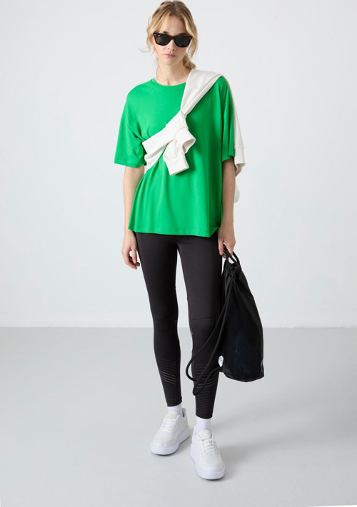 Yeşil Penye Modal Yumuşak Tuşeli Oversize Fit Basic Kadın T-Shirt- 97285