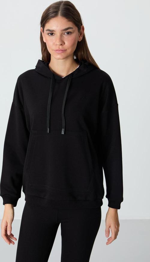 Siyah Kompakt Pamuklu Kalın Pürüzsüz Dokulu Kapüşonlu Oversize Fit Kadın Sweatshirt - 97291