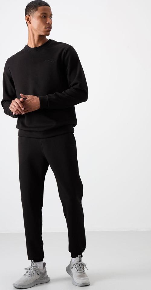 Siyah - Siyah Pamuklu Kalın Yumuşak Dokulu Comfort Fit Nakışlı Erkek Eşofman Takım - 85254