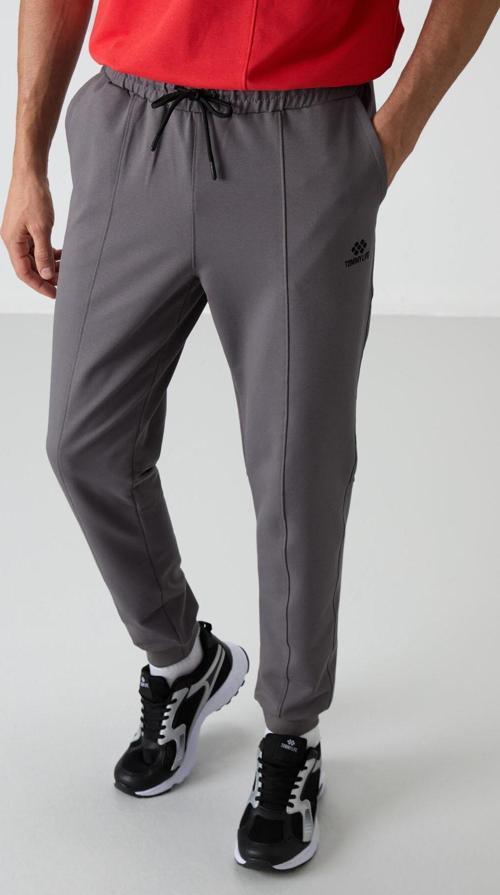 Koyu Gri Pamuklu Yumuşak Dokulu Comfort Fit Nakışlı Erkek Jogger - 82123