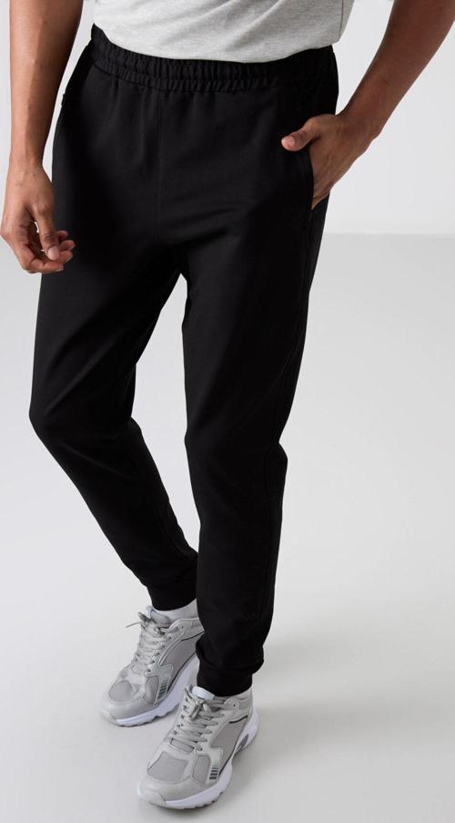 Siyah Pamuk Yumuşak Dokulu Standart Fit Nakışlı Erkek Eşofman Alt - 82133