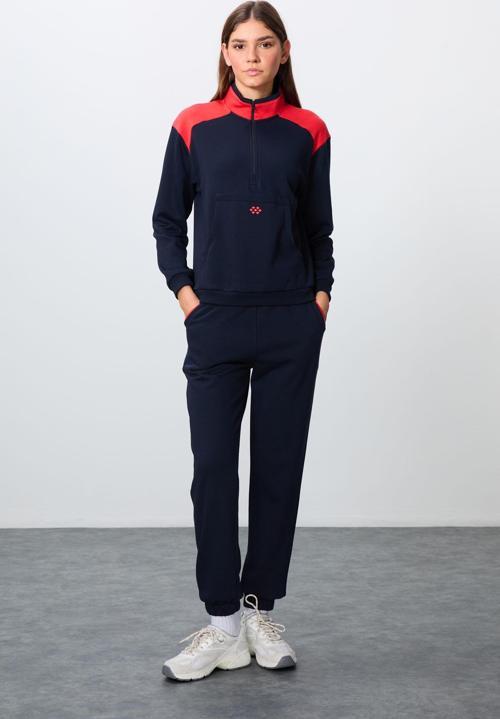 İndigo Kompakt Pamuklu Kalın Pürüzsüz Dokulu Dik Yaka Oversize Fit Kadın Eşofman Takım - 95342