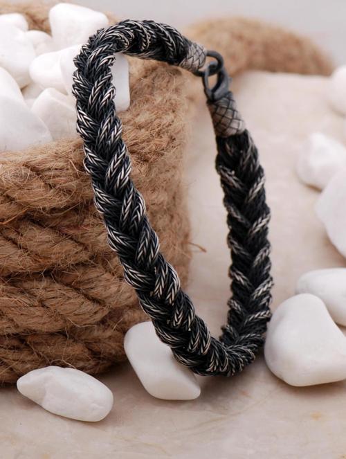 Kazaziye İşlemeli 21 Cm Örgü Gümüş Erkek Bileklik 3886