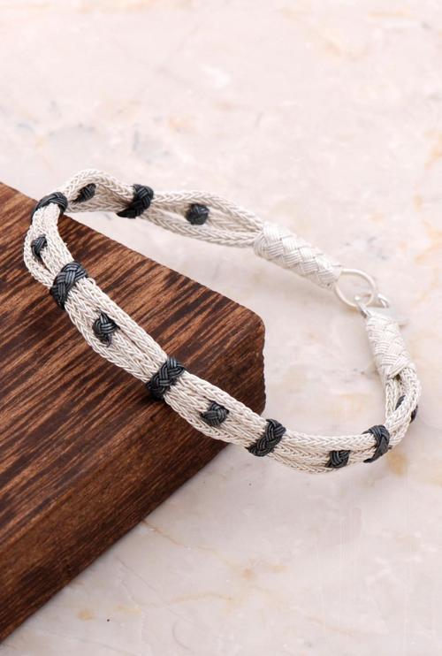 Kazaziye İşlemeli El Sarması Gümüş Bileklik 3314