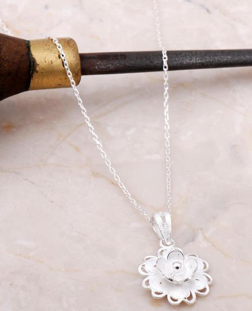 Telkari İşelemli Gümüş Çiçekli Kolye 6892