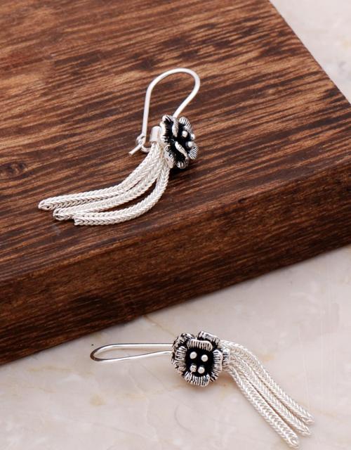 Çiçekli Elişi Gümüş Sallantılı Küpe 4917