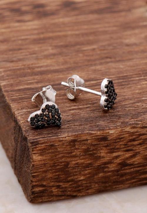 Safir Taşlı Kalpli Tasarım Gümüş Küpe 4009