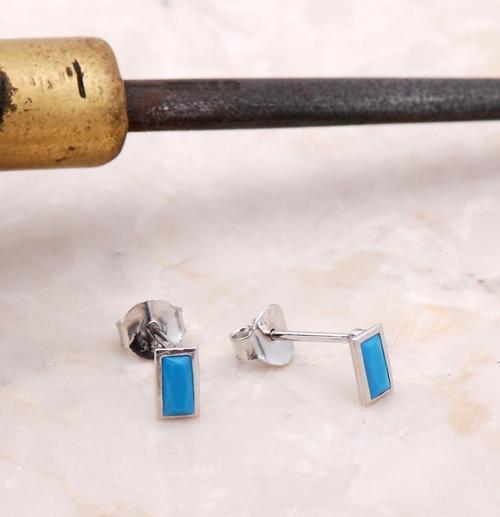 Turkuaz Baget Tek Taş Gümüş Küpe 5026