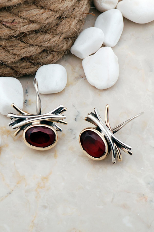 Kök Yakut Taşlı Elişi Tasarım Gümüş Küpe 5591