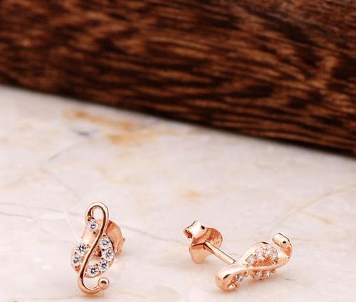 Sol Anahtar Rose Gümüş Küpe 4792
