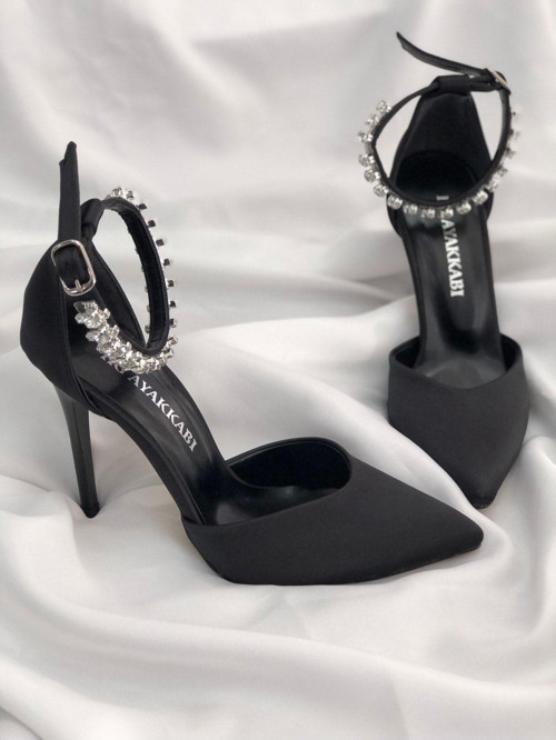 Nayan Siyah Saten Topuklu Taşlı Stiletto