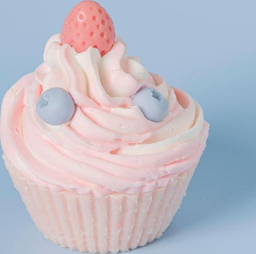 – Cake Art Kap Kek Tasarımlı Nemlendiricili El ve Vucüt Sabunu
