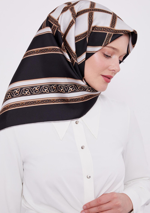 Siyah Motif Desen Twill Ipek Eşarp