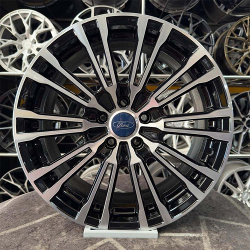 18" (İnç) 5X108 Focus Mondeo Uyumlu Siyah Elmas Kesim Jant Modeli Ford Focus