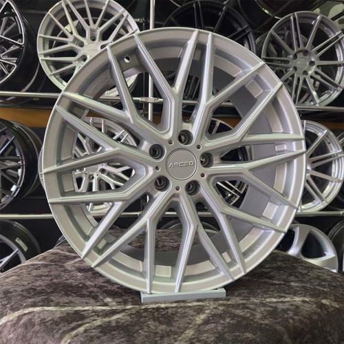 19" (İnç) 5X112 Valencia Silver Jant Takım