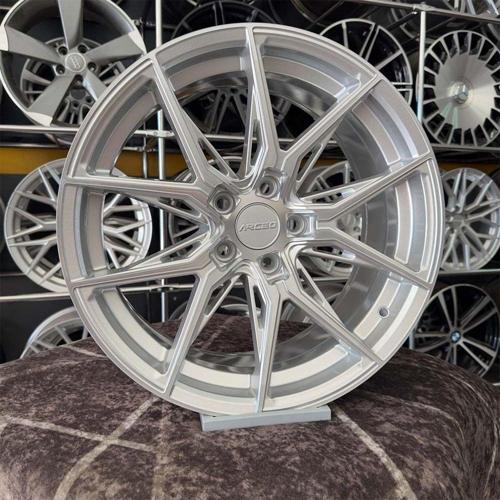 20" (İnç) 5X112 Marseille 9-10 Ofset Gümüş Jant Modeli Volkswagen Audi Mercedes (4 Adet)