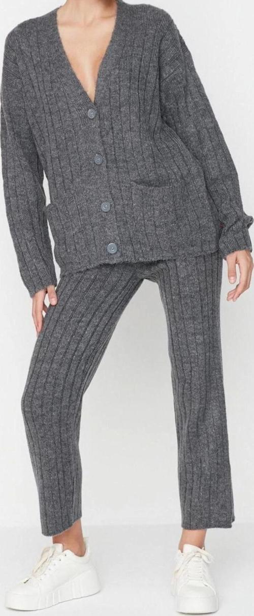 Tarz Kadın Modern Moda Normal Bel Geniş Paça V Yaka Geniş Kalıp Yumuşak Dokulu Triko Alt-Üst Takım